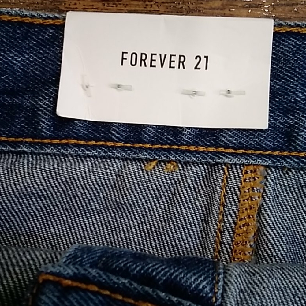 Forever 21 Denim Collection Jean skirt Size Small - Picture 4 of 5